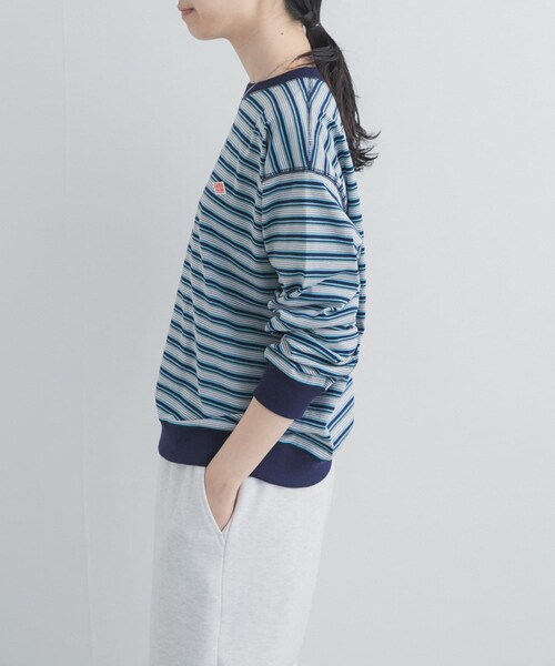 URBAN RESEARCH DOORS(アーバンリサーチドアーズ)の「DANTON SWEAT T-SHIRTS(スウェット・レディース・BLUEGRY/GREYRED・S)」の5枚目の写真