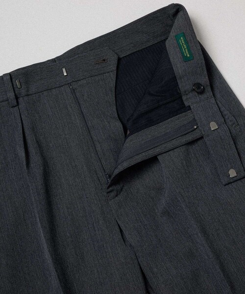 ADAM ET ROPE'(アダムエロペ)の「【WILD LIFE TAILOR】WOOL GABARDINE STRAIGHT SLACKS(スラックス・メンズ・ブラック/グレー・L/M)」の7枚目の写真