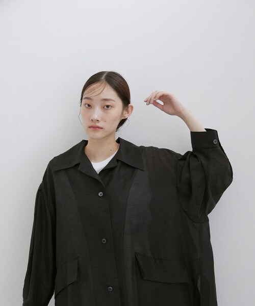 ADAM ET ROPE'（アダムエロペ）の「セルロースリネンオーバーシャツ（シャツ/ブラウス・レディース・ブラック/サックス/クリーム/ホワイト系・F）」の20枚目の写真