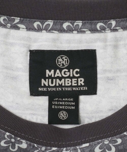 URBAN RESEARCH Sonny Label（アーバンリサーチサニーレーベル）の「MAGIC NUMBER　FLOWER BORDER T-SHIRTS（Tシャツ/カットソー・メンズ・BLACK/BLUE・M/L）」の10枚目の写真