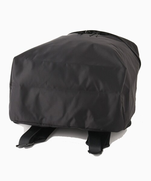 ADAM ET ROPE'（アダムエロペ）の「【texnh/テクネ】CLASSIC BACKPACK（バックパック/リュック・メンズ・ブラック・F）」の17枚目の写真