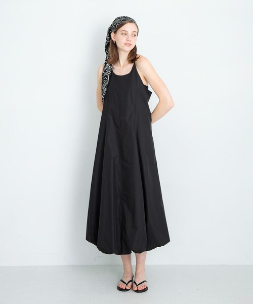 URBAN RESEARCH Sonny Label（アーバンリサーチサニーレーベル）の「大判ニュアンスプリントスカーフ（バンダナ/スカーフ・レディース・ピスタチオ系/ブラック系/ブラウン系・FREE）」の12枚目の写真