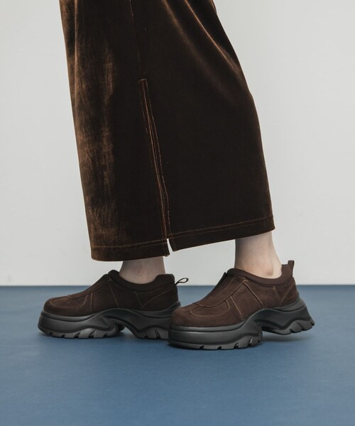 KBF（ケイビーエフ）の「ステッチデザインスリッポン（スニーカー・レディース・BROWN/BLACK・36/37/38）」の19枚目の写真