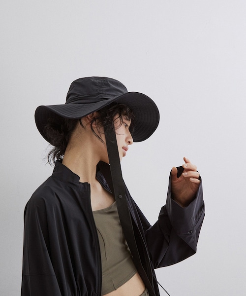 ADAM ET ROPE'(アダムエロペ)の「【公式サイト・実店舗限定】【ADAM ET ROPE'×Speedo】HAT(ハット・レディース・ブラック/オフホワイト・F)」の4枚目の写真