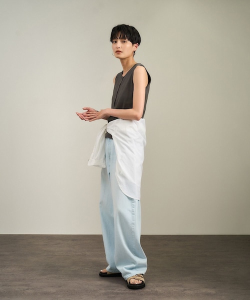 ADAM ET ROPE'（アダムエロペ）の「【WEB限定】プリマベールリブヘンリーネックノースリーブプルオーバー［UVケア・洗える］（タンクトップ・レディース・ブラック/チャコール/オフホワイト・F）」の7枚目の写真