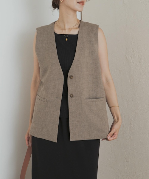 URBAN RESEARCH DOORS(アーバンリサーチドアーズ)の「ノーカラージレ(テーラードジャケット・レディース・BEIGE/BLACK・M)」の2枚目の写真