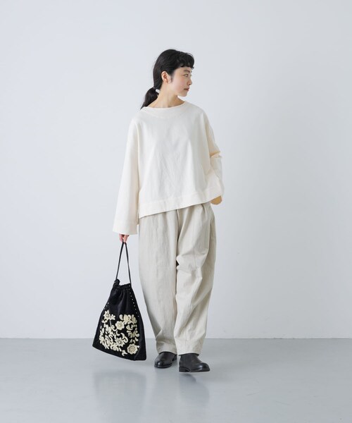 かぐれ（カグレ）の「コットンボートネックカットソー（Tシャツ/カットソー・レディース・IVORY/BLACK/BORDER・Free）」の22枚目の写真