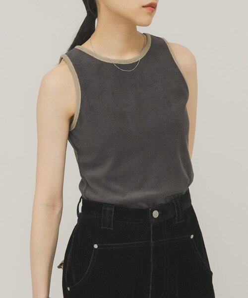 KBF（ケイビーエフ）の「バイカラーパイルタンク（タンクトップ・レディース・BEIGE/BROWN/CHARCOAL・One）」の9枚目の写真