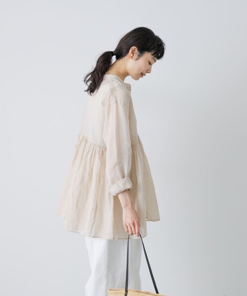 かぐれ（カグレ）の「ラミーギャザーブラウス（シャツ/ブラウス・レディース・BLACK/L.BEIGE・Free）」の14枚目の写真