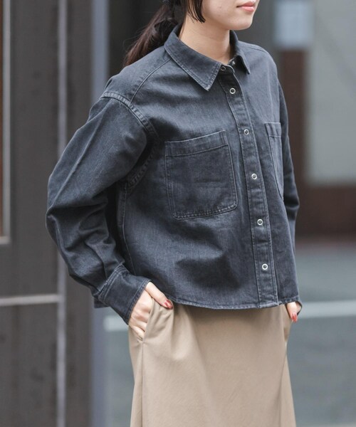 URBAN RESEARCH DOORS(アーバンリサーチドアーズ)の「FORK&SPOON ペーパーブレンドデニムシャツ(シャツ/ブラウス・レディース・BLUE/BLACK・1)」の7枚目の写真