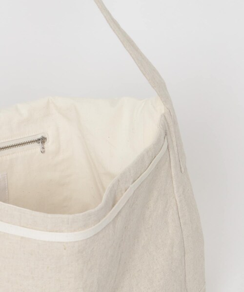 URBAN RESEARCH DOORS（アーバンリサーチドアーズ）の「STILL BY HAND　CROSS BODY BAG（ショルダーバッグ・メンズ・OATMEAL/BLACK・Free）」の10枚目の写真