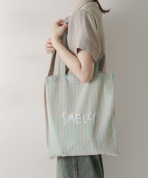 SMELLY（スメリー）の「プリントトートバッグM（トートバッグ・レディース・BLU.CHECK/YEL.CHECK/DOT/FLOWER/EMBROIDERY・M）」の2枚目の写真