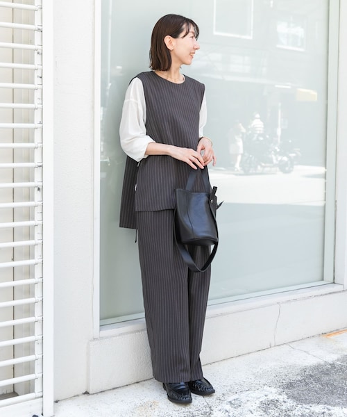ITEMS URBANRESEARCH（アイテムズ アーバンリサーチ）の「ピンストライプベストパンツセット（セットアップ・レディース・CHA/BEG・Free）」の9枚目の写真