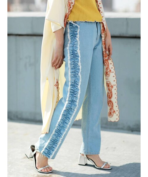 MURUA（ムルーア）の「サイドフリルDENIM パンツ（デニムパンツ