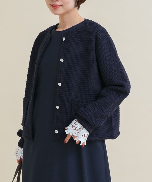 URBAN RESEARCH ROSSO（アーバンリサーチロッソ）の「『WEB/一部店舗限定』ツイードノーカラーニットジャケット（ノーカラージャケット・レディース・OFF/NAVY・Free）」の19枚目の写真