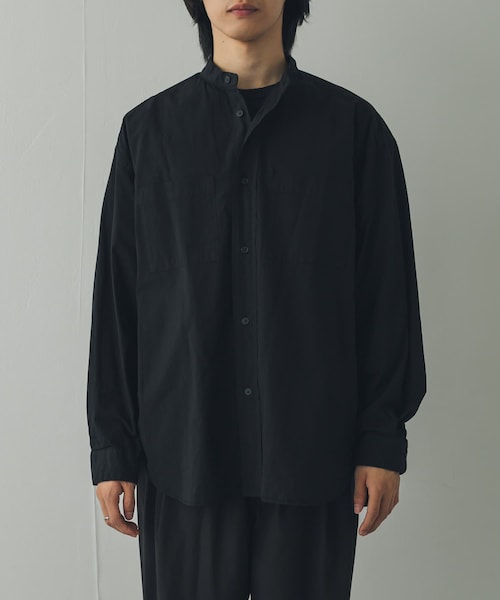 URBAN RESEARCH DOORS（アーバンリサーチドアーズ）の「STILL BY HAND　GARMENTDYE BANDCOLLAR SHIRTS（シャツ/ブラウス・メンズ・ECRU/INK BLACK/SLATE GREY/BROWN・46/48）」の2枚目の写真