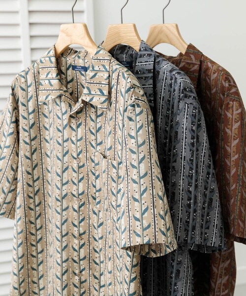 ITEMS URBANRESEARCH(アイテムズ アーバンリサーチ)の「リーフプリントオープンカラー半袖シャツ(シャツ/ブラウス・メンズ・BEG/BRN/BLK・M/L)」の9枚目の写真