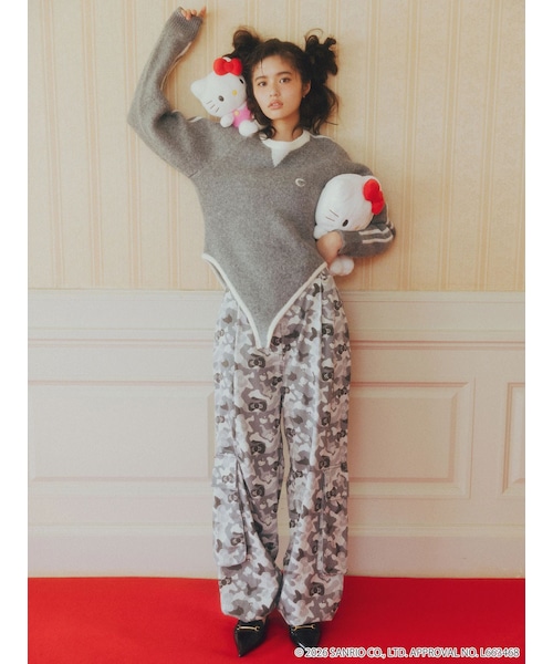 CALNAMUR（カルナムール）の「【HELLO KITTYコラボ】カモフラワークパンツ（その他パンツ・レディース・グレー/カーキ・F）」の5枚目の写真