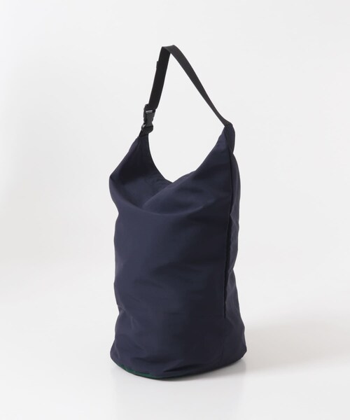 URBAN RESEARCH DOORS(アーバンリサーチドアーズ)の「撥水ロールアップバッグ(KIDS)(その他・キッズ・NVY×GRN/PNK×NVY・One)」の5枚目の写真