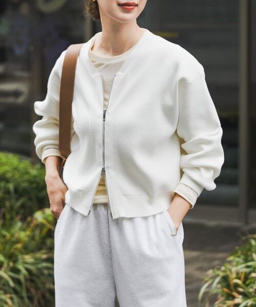 URBAN RESEARCH DOORS（アーバンリサーチドアーズ）の「『仁村紗和さん着用』『UR TECH Renew Knit』VネックZIPカーディガン（カーディガン/ボレロ・レディース・OFF/PINK/PISTACHIO/NAVY・Free）」の11枚目の写真