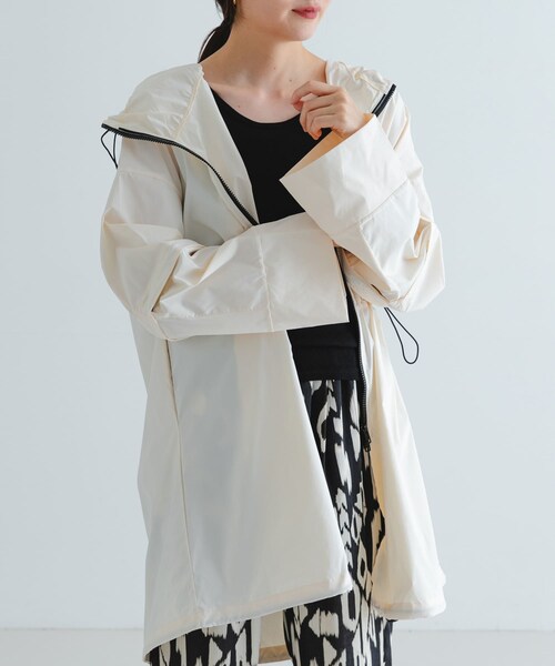 URBAN RESEARCH（アーバンリサーチ）の「『UVカット』Swim URBAN RESEARCH　スイム2WAYラッシュガードパーカー（水着・メンズ・WHITE/BLACK・FREE）」の9枚目の写真