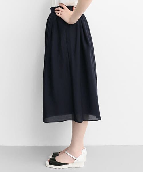 URBAN RESEARCH ROSSO（アーバンリサーチロッソ）の「タックギャザーキュロット（その他パンツ・レディース・WHITE/P/BEIGE/NAVY・36/38）」の16枚目の写真