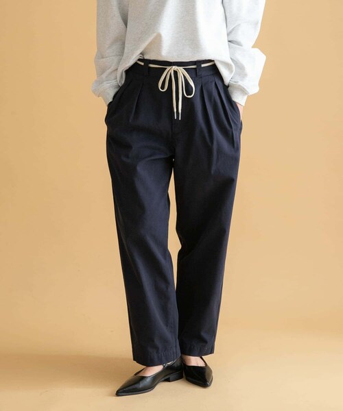 URBAN RESEARCH Sonny Label（アーバンリサーチサニーレーベル）の「3/2WORKS ツータックチノパンツ（チノパンツ・レディース・BEIGE/NAVY・S/M/L）」の2枚目の写真