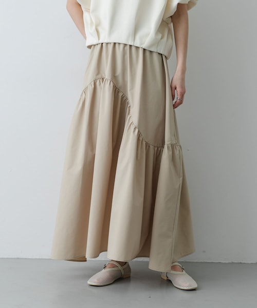 SENSE OF PLACE by URBAN RESEARCH(センスオブプレイスバイアーバンリサーチ)の「アシメキリカエギャザースカート(スカート・レディース・OFF WHITE/BLACK/BEIGE・One)」の3枚目の写真