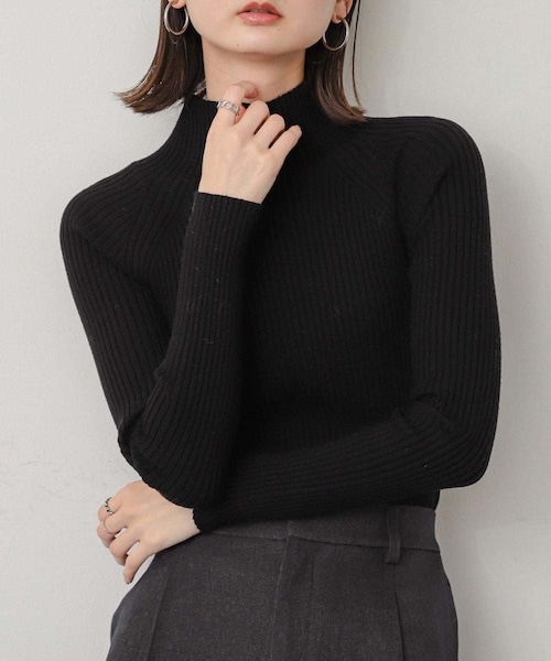 SENSE OF PLACE by URBAN RESEARCH(センスオブプレイスバイアーバンリサーチ)の「ストレッチリブハイネックセーター(ニット/セーター・レディース・RED/WHT×BLK/IVORY/BLACK/BEIGE/NAVY/ORANGE/BLUE/GREEN/PURPLE/CHARCOAL・One/COMPACT)」の3枚目の写真