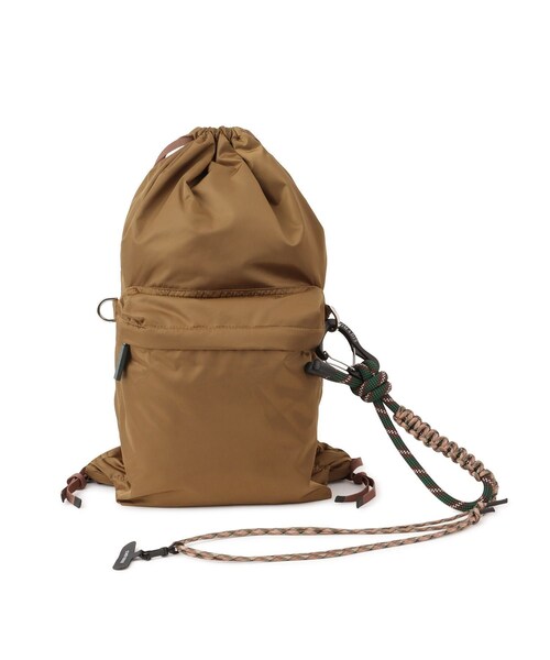 ADAM ET ROPE'(アダムエロペ)の「【NOMADIS for ADAM ET ROPE'】別注 ストラップ付 LATT(バックパック/リュック・レディース・ブラック/ブラウン・F)」の11枚目の写真
