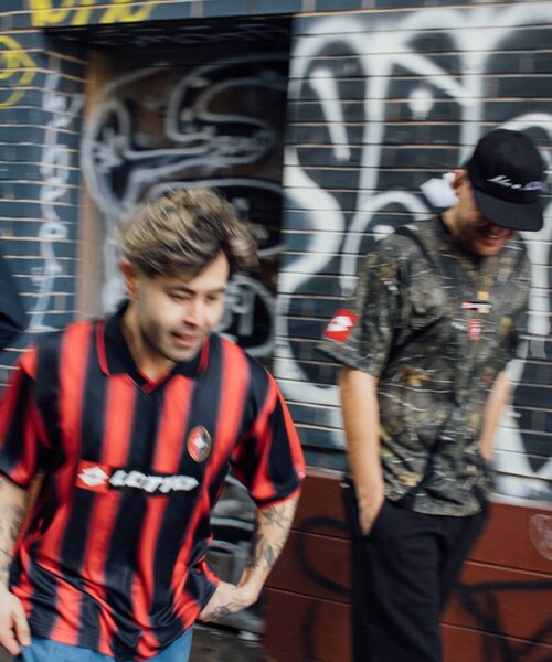 URBAN RESEARCH（アーバンリサーチ）の「LOTTO　FADE STRIPE GAME SHIRTS（Tシャツ/カットソー・メンズ・WHT×BLK/RED×BLK・M/L/XL）」の8枚目の写真