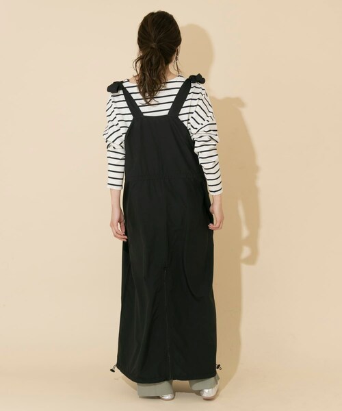 ITEMS URBANRESEARCH（アイテムズ アーバンリサーチ）の「レインウェアジャンパースカート（サロペット/オーバーオール・レディース・KHAKI/BEIGE/BLACK・one）」の12枚目の写真
