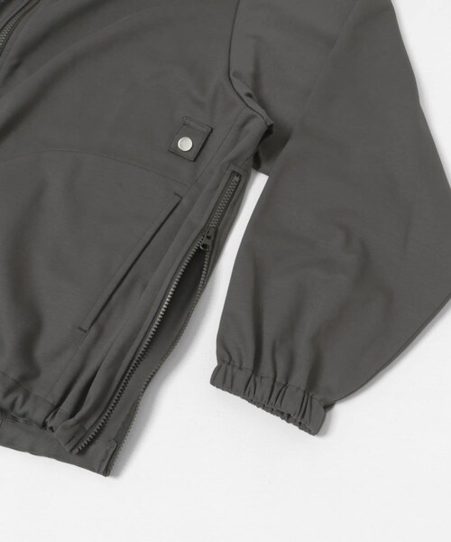 URBAN RESEARCH（アーバンリサーチ）の「UNTRACE　ジッパーカーディガン（ブルゾン・メンズ・DARK NAVY/BLACK/CHARCOAL・1/2）」の9枚目の写真