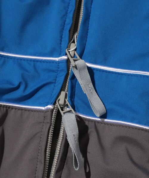 ADAM ET ROPE'(アダムエロペ)の「【BASICKS/ベイシックス】Cigarettes Shoulder Track Jacket(ブルゾン・メンズ・ブラック/グレー・XS)」の11枚目の写真