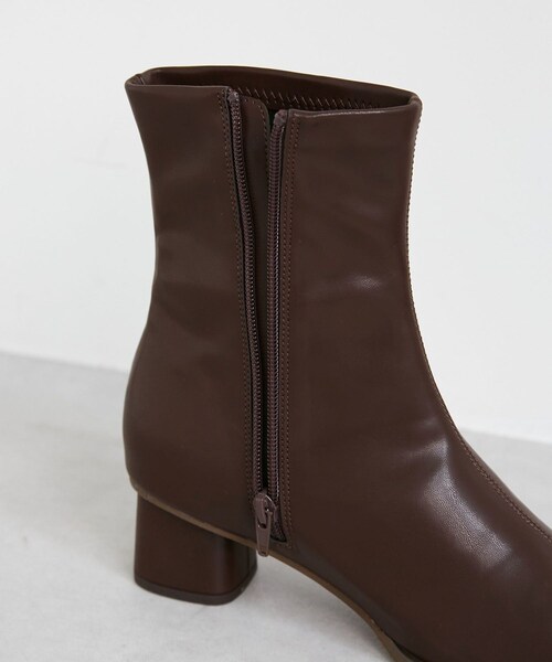 ROPE' PICNIC(ロペピクニック)の「ラインリフトベーシックブーツ(ブーツ・レディース・ブラック/ダークブラウン系・23.0/23.5/24.0/24.5)」の18枚目の写真
