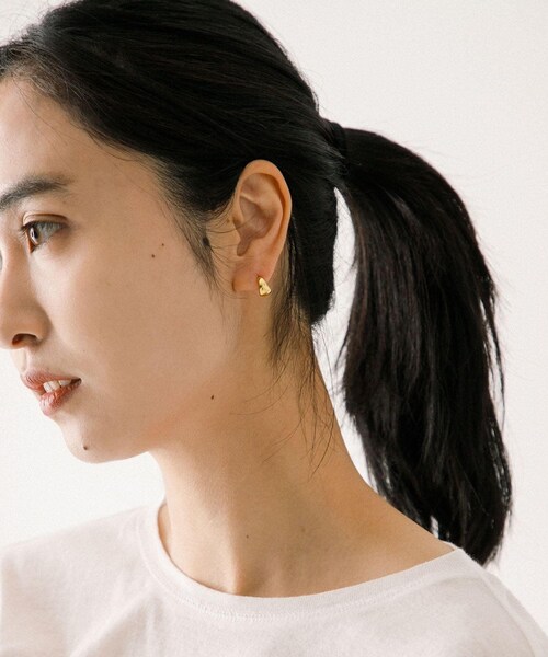 URBAN RESEARCH（アーバンリサーチ）の「decor『デコール』　Plump Drop Pierce M GD（ピアス（両耳用）・レディース・GOLD・-）」の6枚目の写真