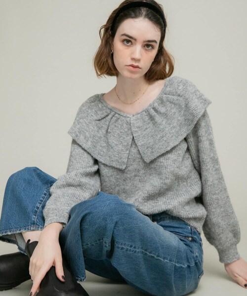 URBAN RESEARCH Sonny Label（アーバンリサーチサニーレーベル）の「『WEB限定』フリルカラーアゼニット（ニット/セーター・レディース・グレー/チャコール/ベージュ・Free）」の6枚目の写真