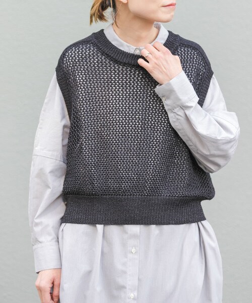 URBAN RESEARCH DOORS(アーバンリサーチドアーズ)の「FORK&SPOON ペーパーメッシュニットベスト(ベスト・レディース・BLACK/IVORY・1)」の21枚目の写真