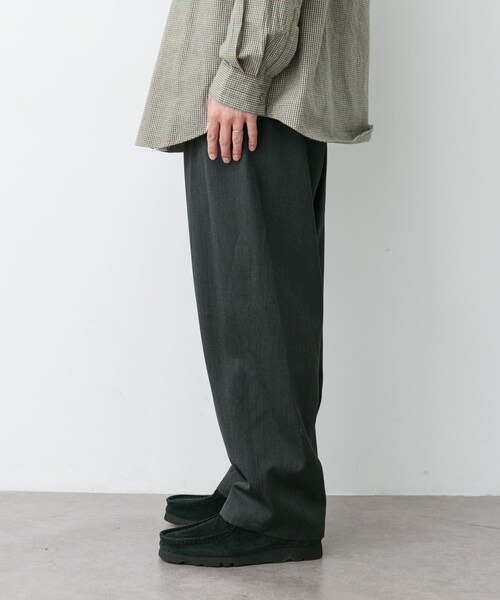URBAN RESEARCH DOORS（アーバンリサーチドアーズ）の「awasa　ウールギャバジン オーバーパンツ（その他パンツ・メンズ・GRAY/NAVY・2/3）」の6枚目の写真