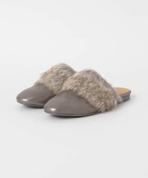 KBF（ケイビーエフ）の「ファーサンダル∴（サンダル・レディース・BLACK/GOLD/BRONZE・36/37/38）」の3枚目の写真