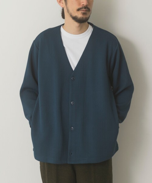 ITEMS URBANRESEARCH（アイテムズ アーバンリサーチ）の「ジオメジャカード カットソーカーディガン（カーディガン/ボレロ・メンズ・GRY/D.BLU/BLK・M/L）」の3枚目の写真