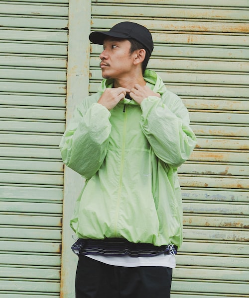 Wide Dad(ワイドダッド)の「Wide Dad DAD LIGHT PARKA(ブルゾン・メンズ・BLACK/LIME・1/2)」の2枚目の写真