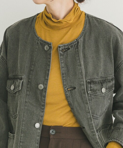 ITEMS URBANRESEARCH（アイテムズ アーバンリサーチ）の「リブタートルネックカットソー（Tシャツ/カットソー・レディース・OFF/BLK/MTD・FREE）」の22枚目の写真