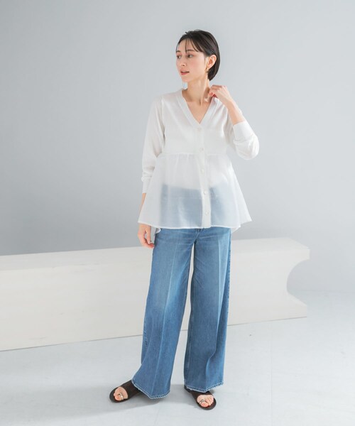 URBAN RESEARCH ROSSO（アーバンリサーチロッソ）の「『WEB限定』ドッキングペプラムカーディガン（ニット/セーター・レディース・SAX/BLACK/MUSCAT/WHITE・Free）」の9枚目の写真
