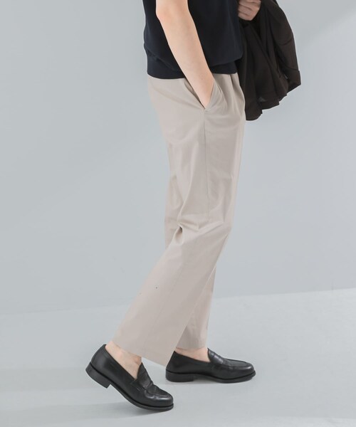 URBAN RESEARCH DOORS(アーバンリサーチドアーズ)の「LIFE STYLE TAILOR ストレッチコットンパンツ(スラックス・メンズ・CHARCOAL/GREIGE・44/46/48/50)」の15枚目の写真