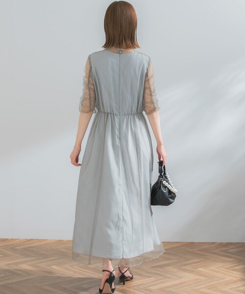 URBAN RESEARCH ROSSO（アーバンリサーチロッソ）の「kaene　シャイニーチュールドレス（ワンピース・レディース・gray/beige・38）」の7枚目の写真