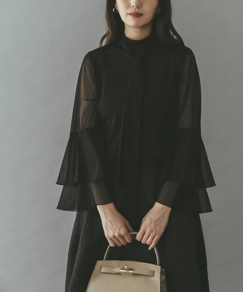 URBAN RESEARCH ROSSO（アーバンリサーチロッソ）の「シアーラメチュールフレアスリーブブラウス（シャツ/ブラウス・レディース・OFF WHITE/BLACK・Free）」の18枚目の写真