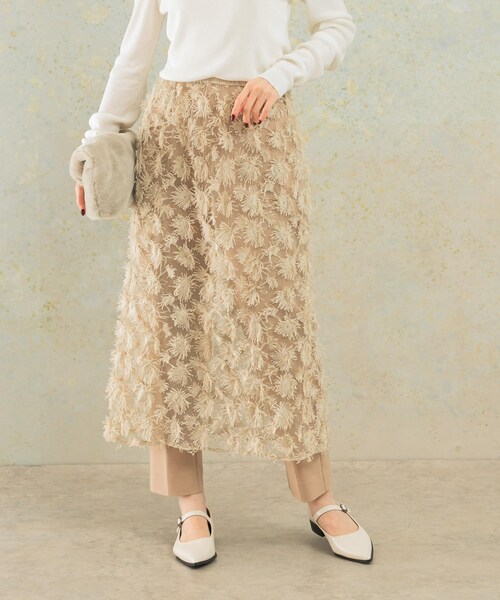 URBAN RESEARCH ROSSO（アーバンリサーチロッソ）の「チュールフラワーレイヤードスカート（スカート・レディース・black/l.beige・FREE）」の13枚目の写真