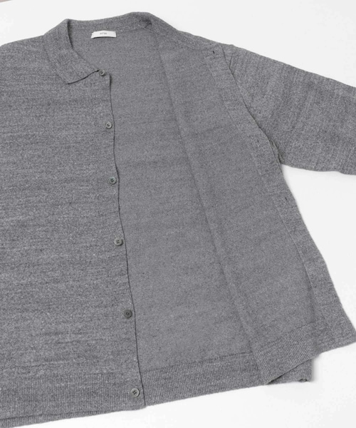 URBAN RESEARCH（アーバンリサーチ）の「ATON　C/W BOUCLE POLO CARDIGAN（ニット/セーター・メンズ・TOP GRAY/BROWN/YELLOW・4/6）」の9枚目の写真