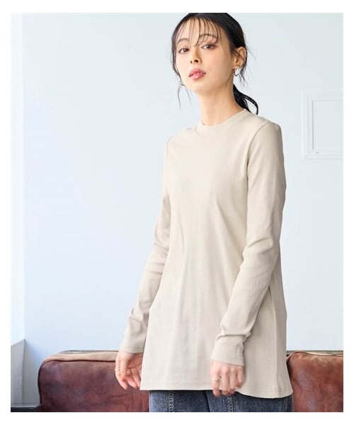 nissen（ニッセン）の「綿１００％フライス素材モックネックフレアチュニックＴシャツ（UVカット）＜大きいサイズ有＞（Tシャツ/カットソー・レディース・黒/オフホワイト/グレージュ/杢チャコールグレー/ネイビー/ライムグリーン/トープ/ディープグリーン/クラウドピンク・L/LL/3L/4L/5L/6L/8L/10L/S/M）」の9枚目の写真